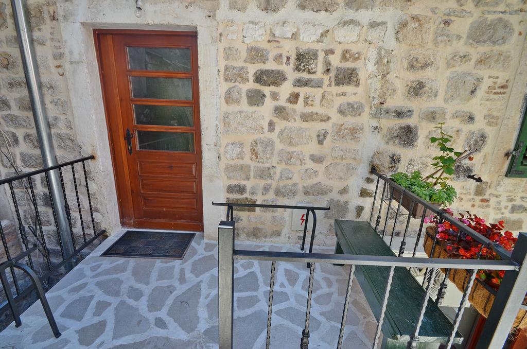 Apartments Historic Stone House Kotor Phòng bức ảnh