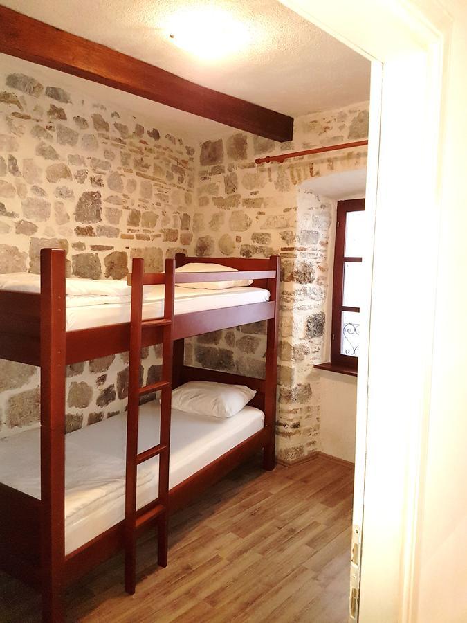 Apartments Historic Stone House Kotor Ngoại thất bức ảnh