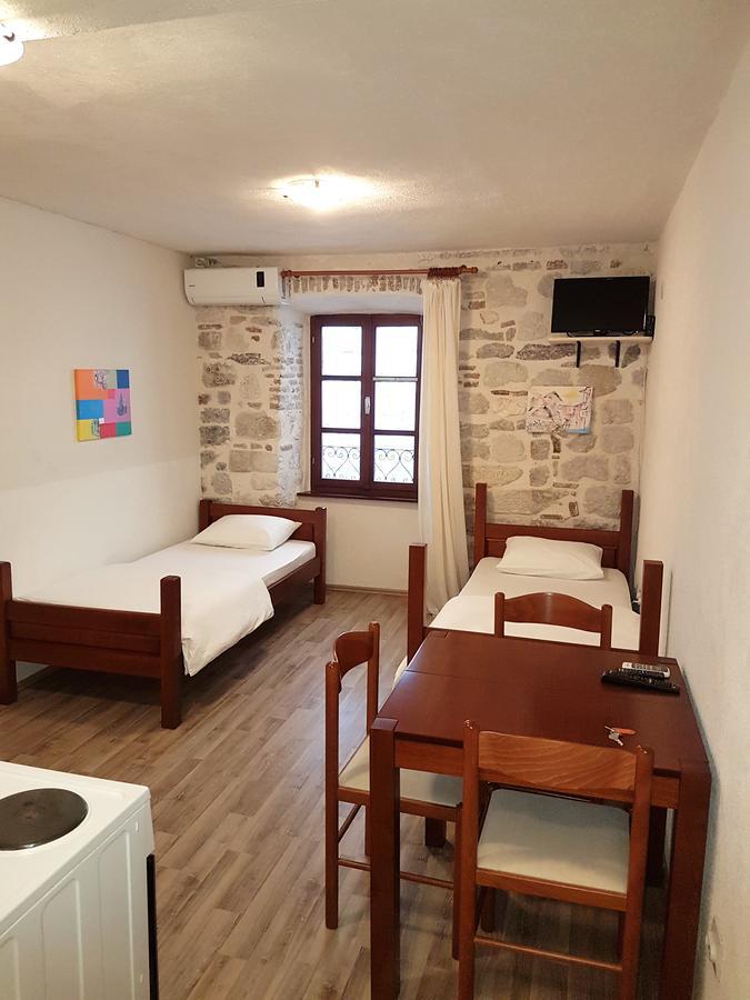 Apartments Historic Stone House Kotor Ngoại thất bức ảnh