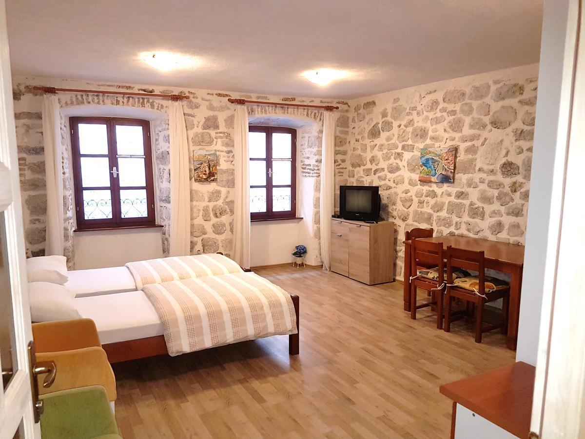 Apartments Historic Stone House Kotor Ngoại thất bức ảnh